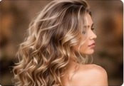Cabelo loiro modelado